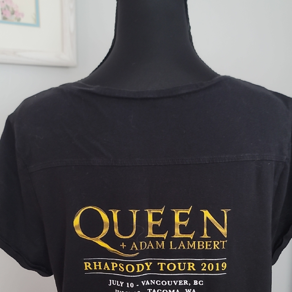 Queen And Adam Lambert Black Graphic Tee with Gold and White Design - Picture 7 of 8